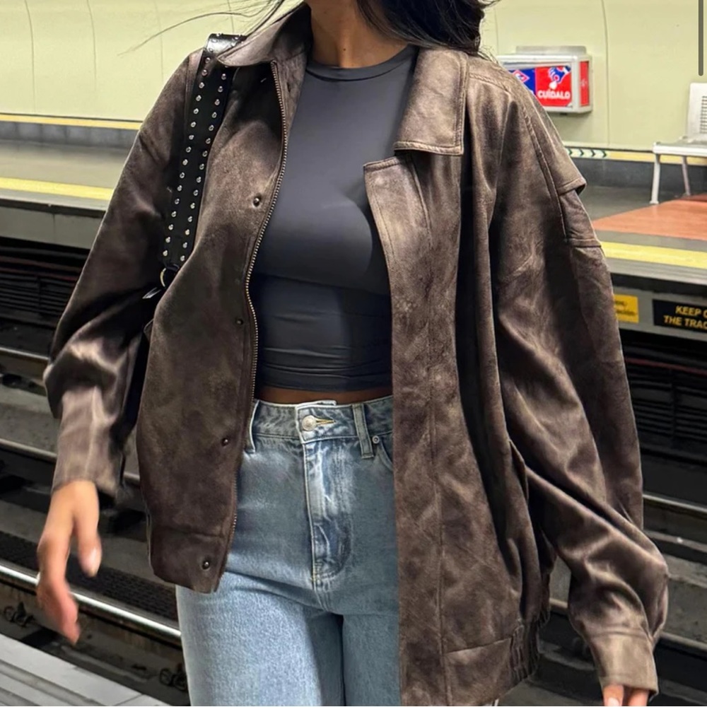 Lioness / Princess Polly Kenny Bomber in Chocolate